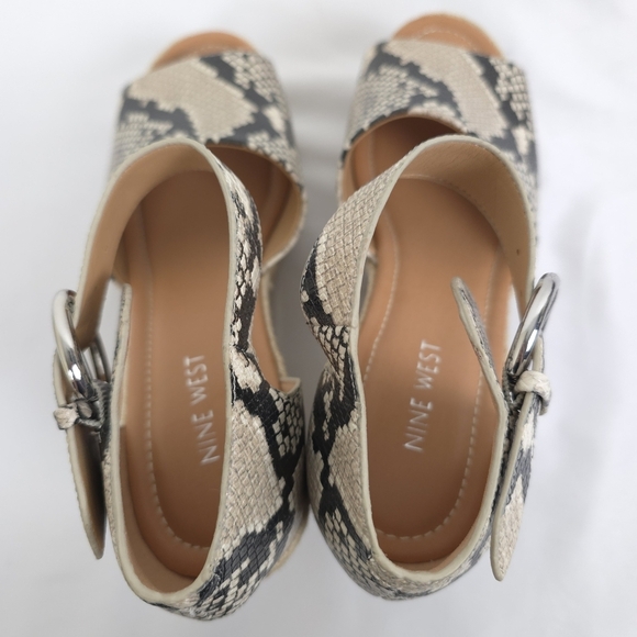 Nine West Sandals Womens 9M Cream Black Faux Snakeskin Platform Wedge Shoes - Picture 4 of 9